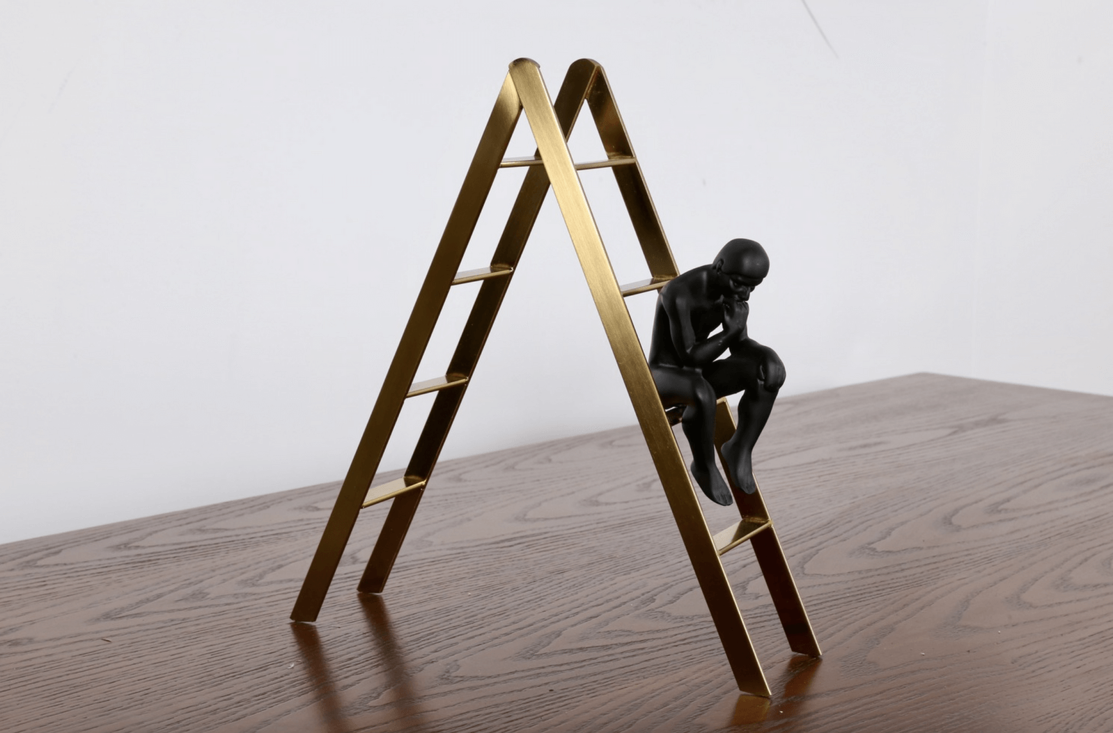 ELEVATED THINKING | DECOR