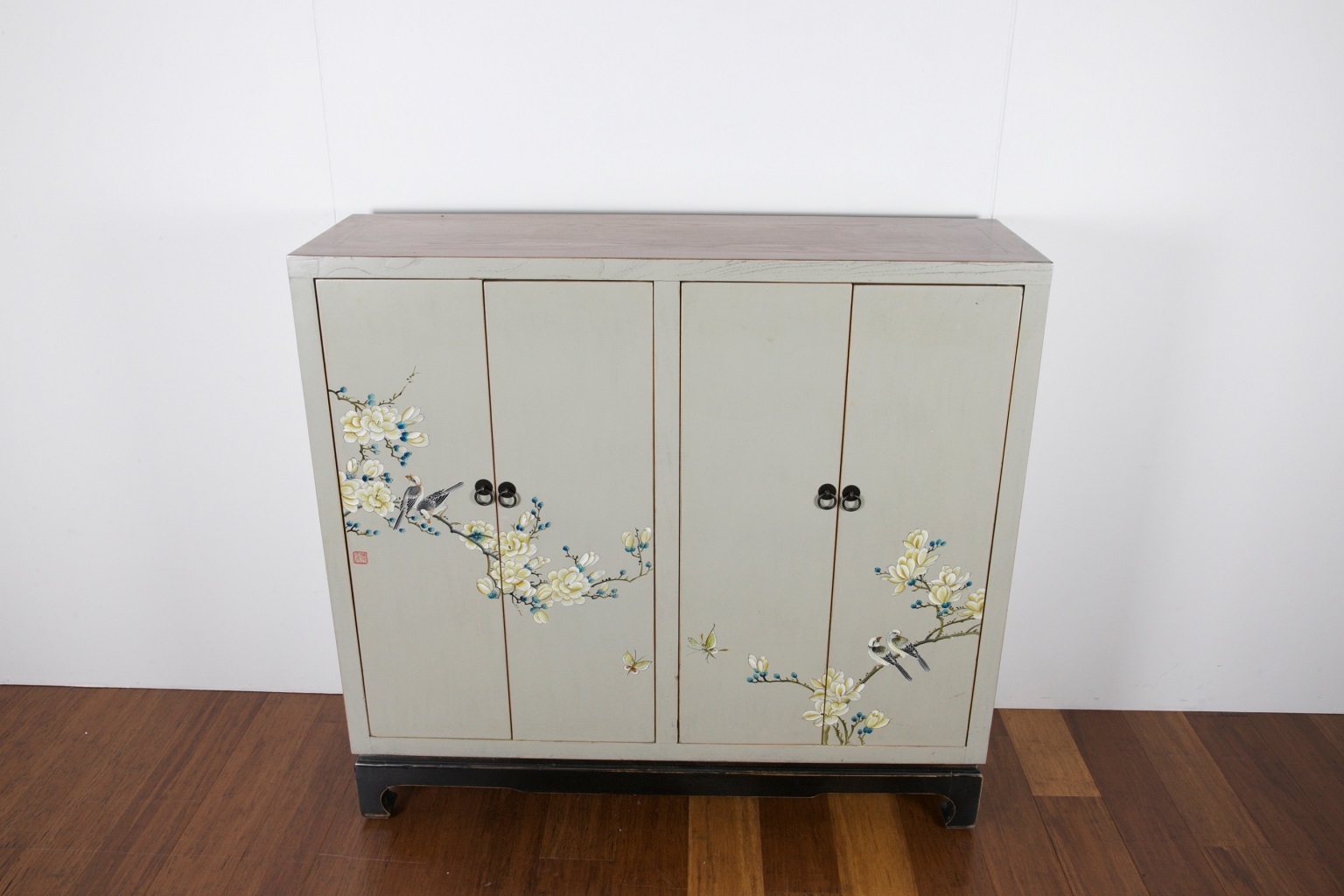MIMI | ORIENTAL TIMBER BUFFET
