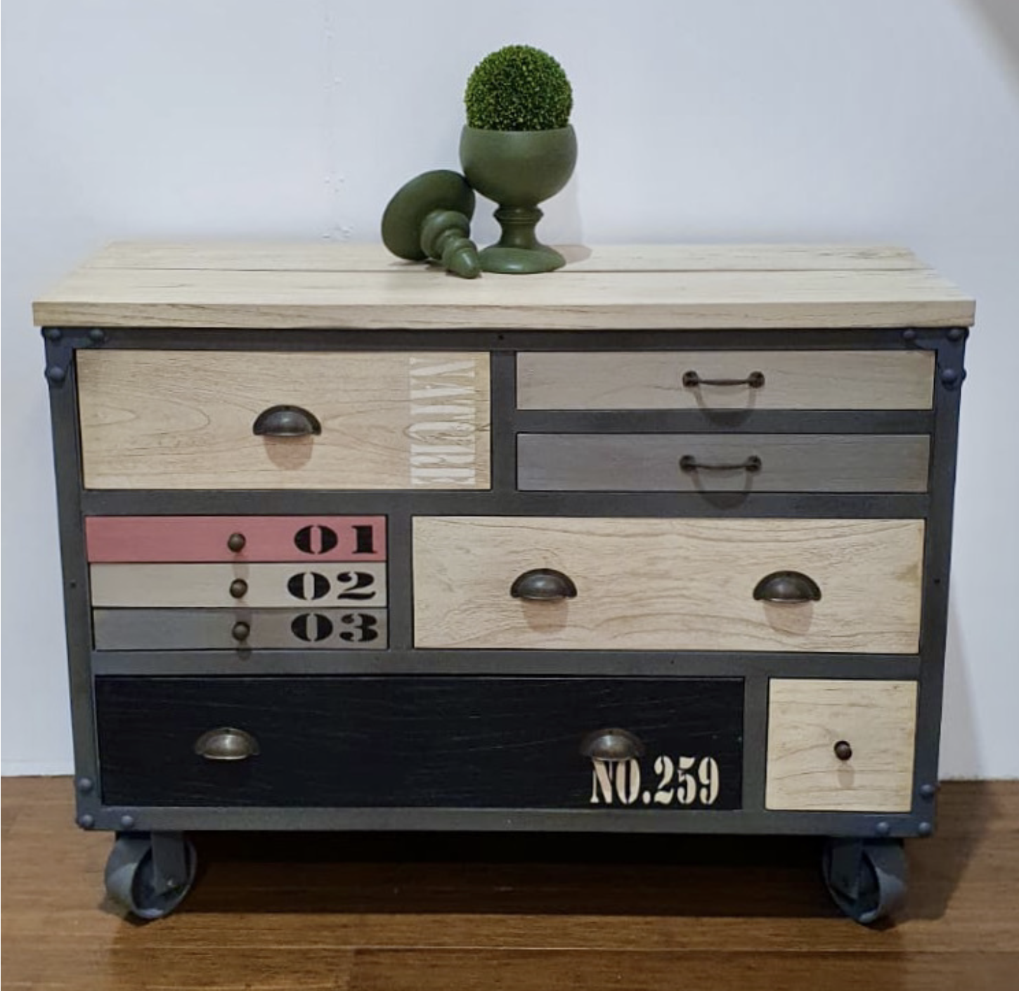 NATURE | RUSTIC TIMBER CHEST RANGE