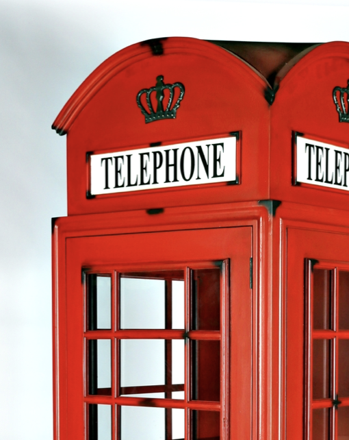 PHONE BOOTH | UK DISPLAY CABINET
