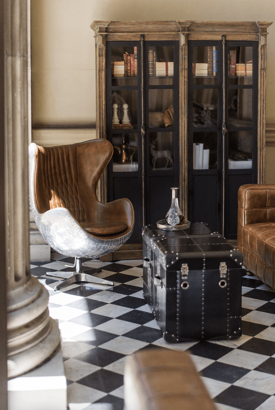 AVIATOR WING EGG | LEATHER ARMCHAIR RANGE
