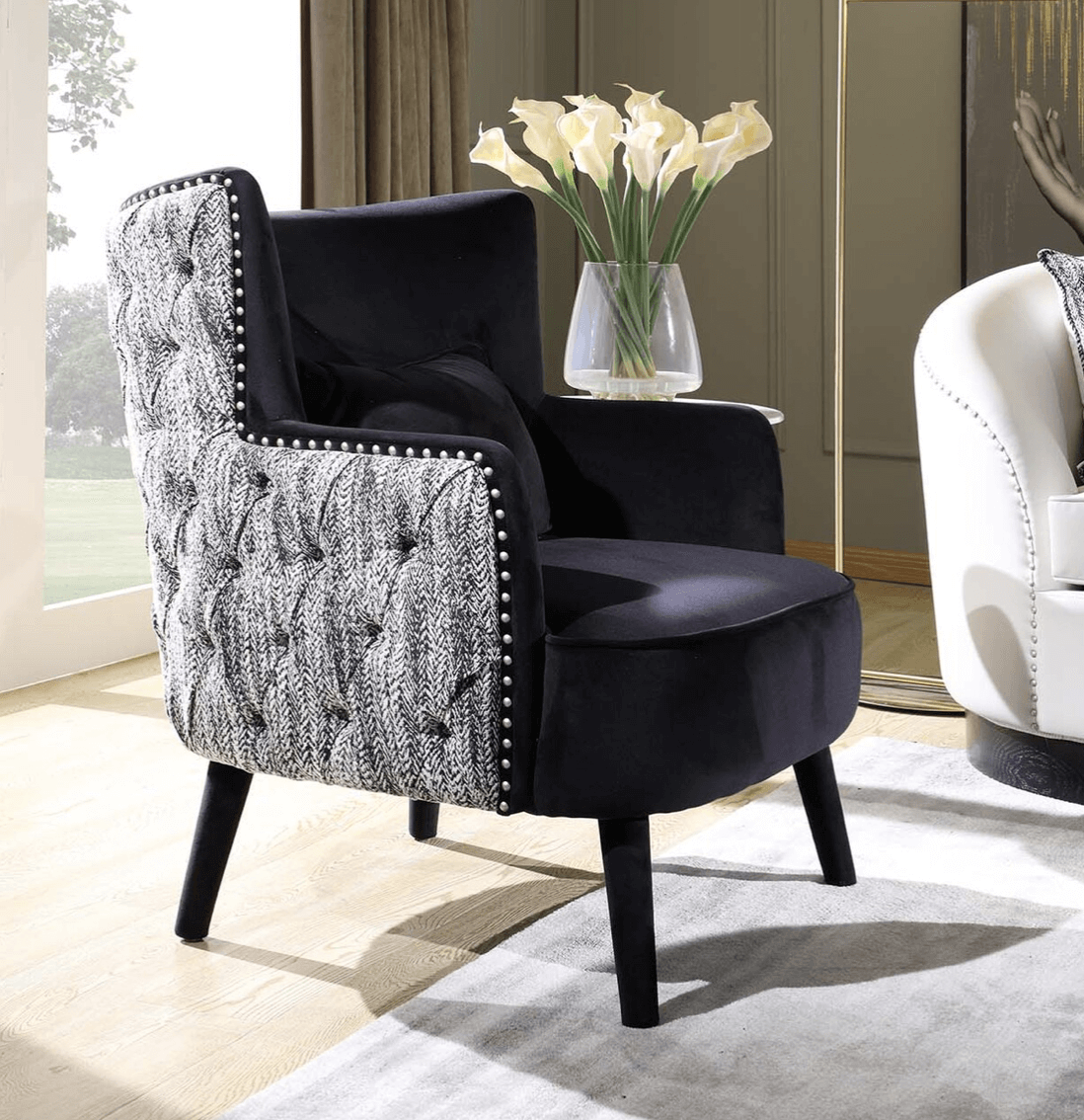 DAPHNIS | CLASSIC ELEGANT ARMCHAIR