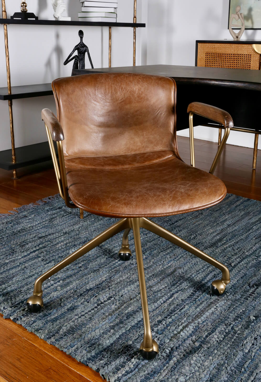 LETTER | LEATHER OFFICE CHAIR