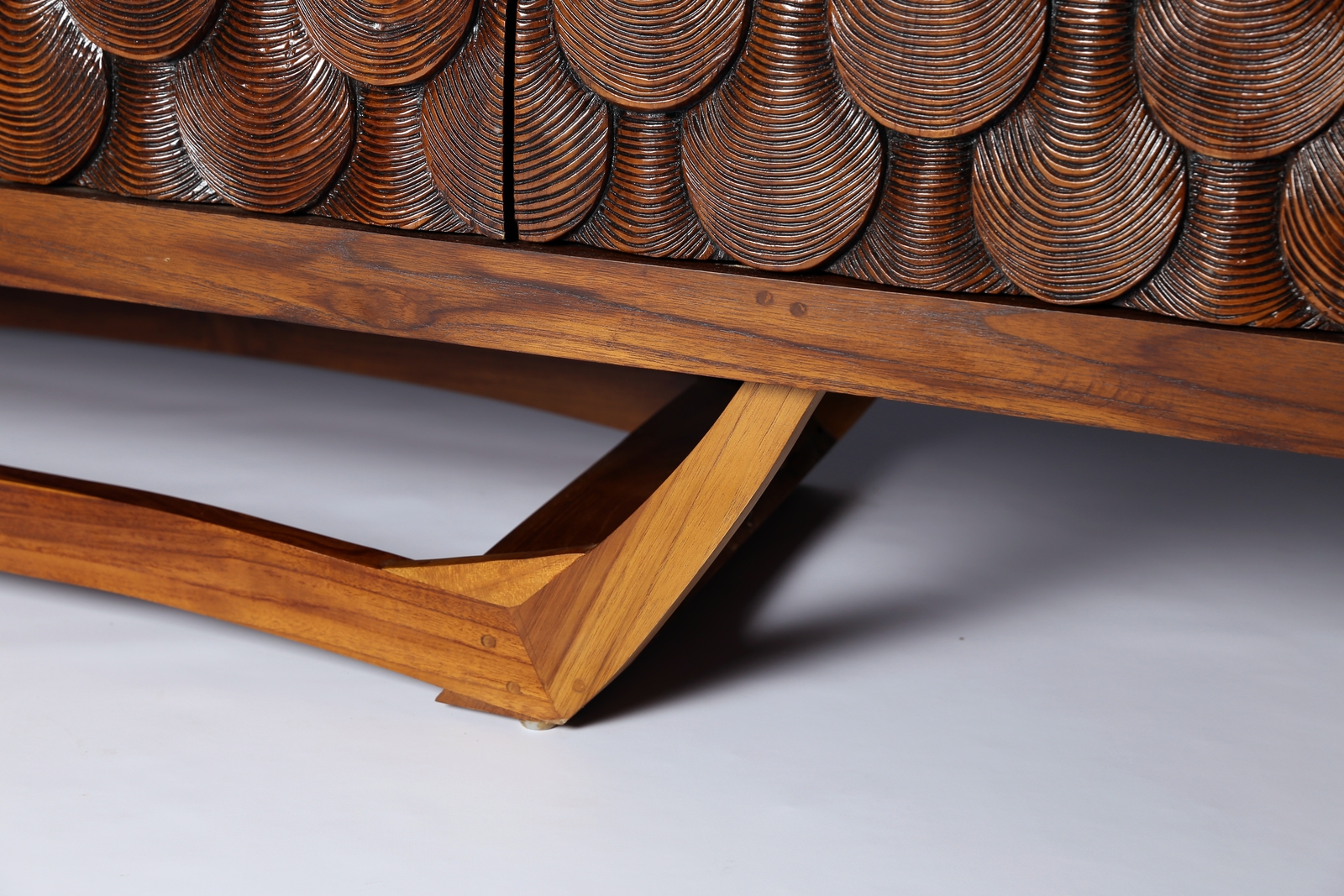SCALLOP | TIMBER BUFFET/CREDENZA 