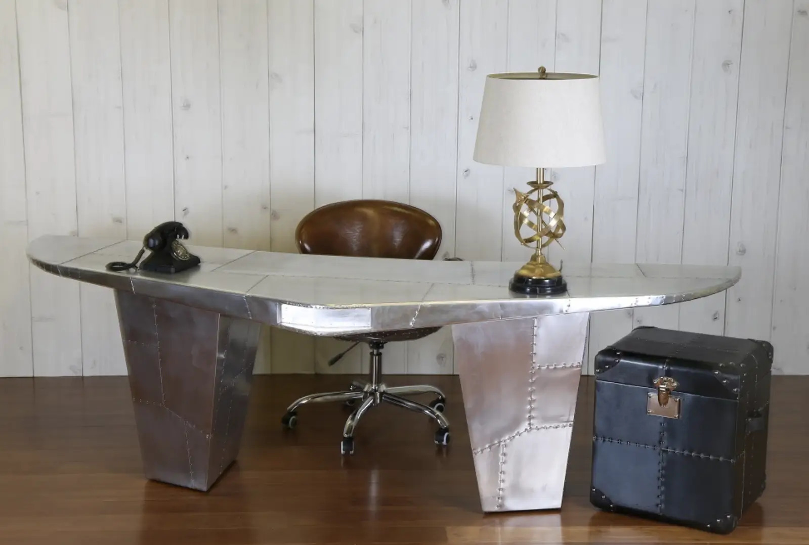 AVIATOR | WING OFFICE DESK