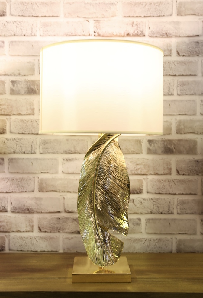 FEATHER | EXTRAVAGANT BRASS & GOLD TABLE LAMP RANGE