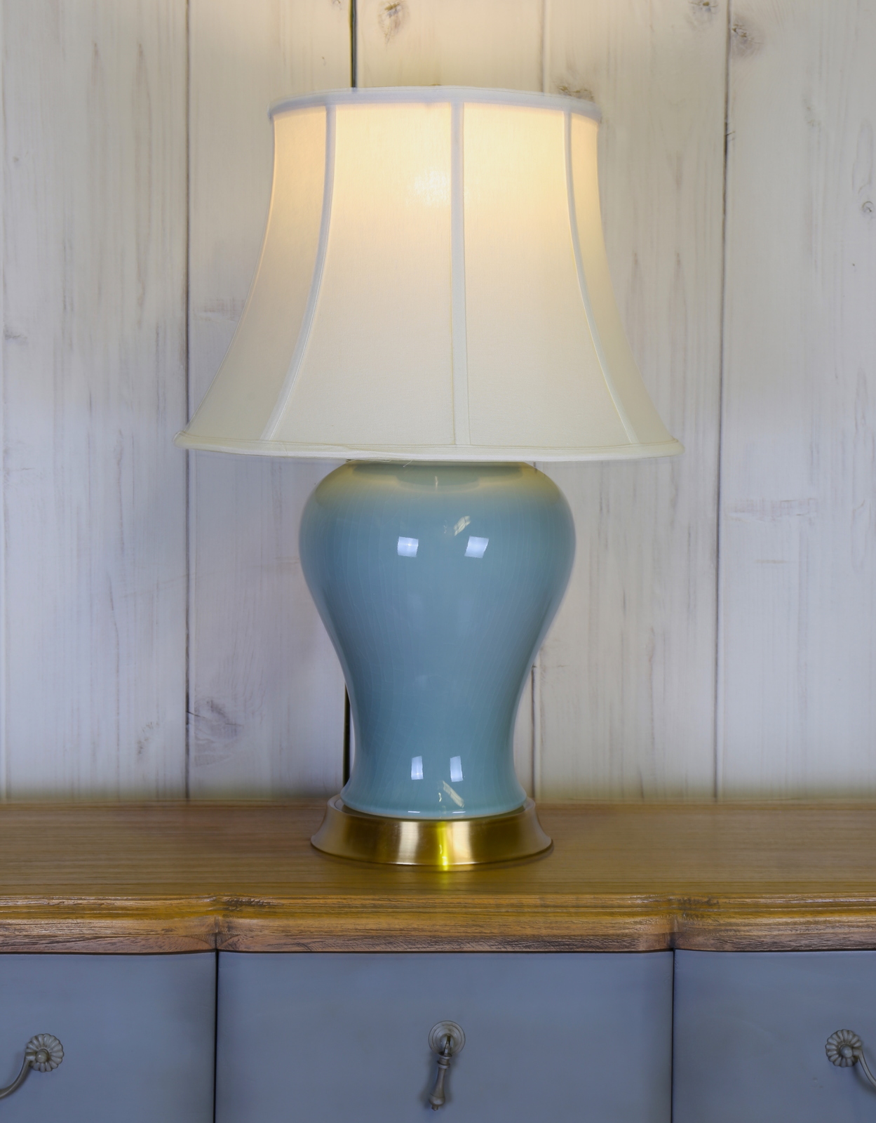 CAROLINA BLUE PORCELAIN TABLE LAMP