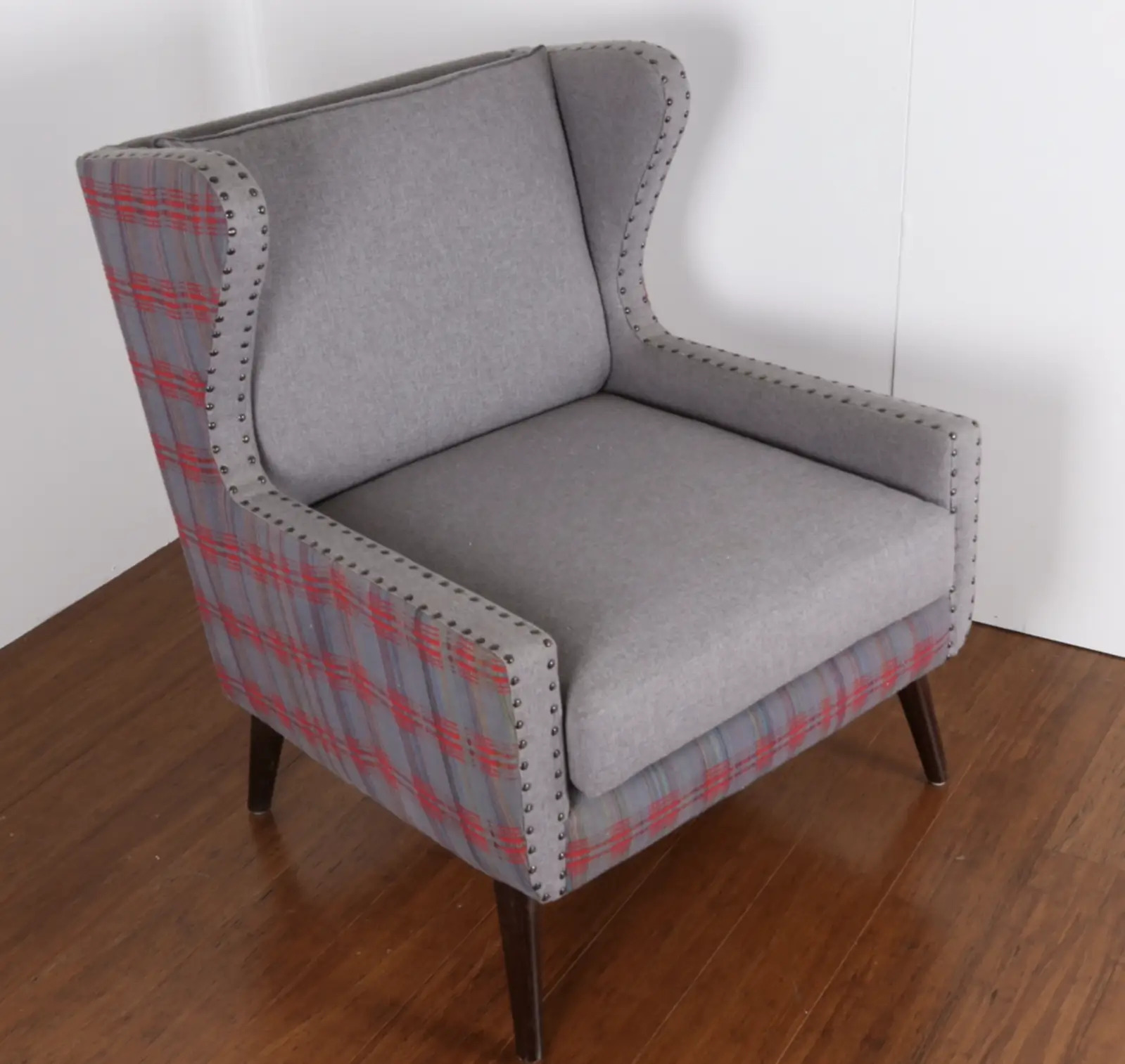 MONARCH | WINGBACK LOUNGE CHAIR