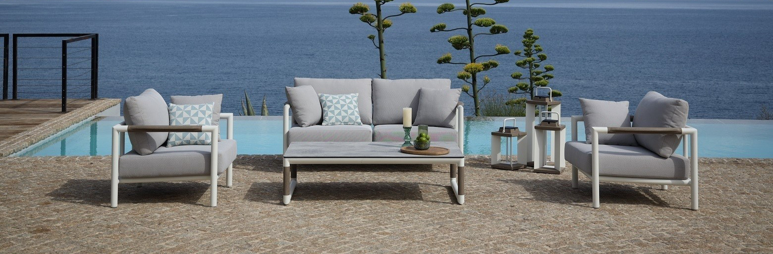 CAPE | OUTDOOR LOUNGE RANGE