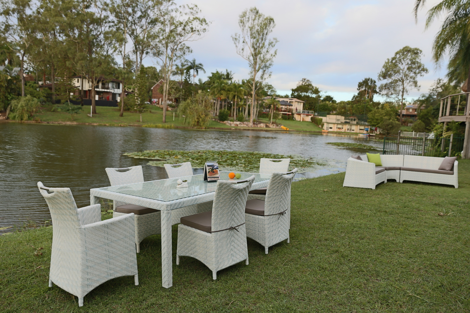 VICTORIA | OUTDOOR DINING SETTING