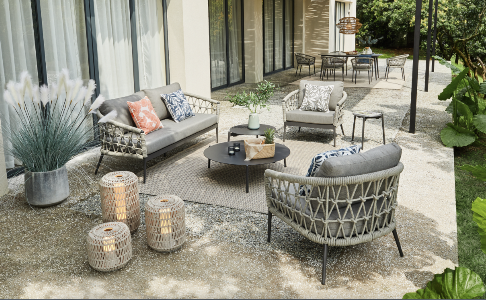 PRETZEL | OUTDOOR 2-SEATER SOFA
