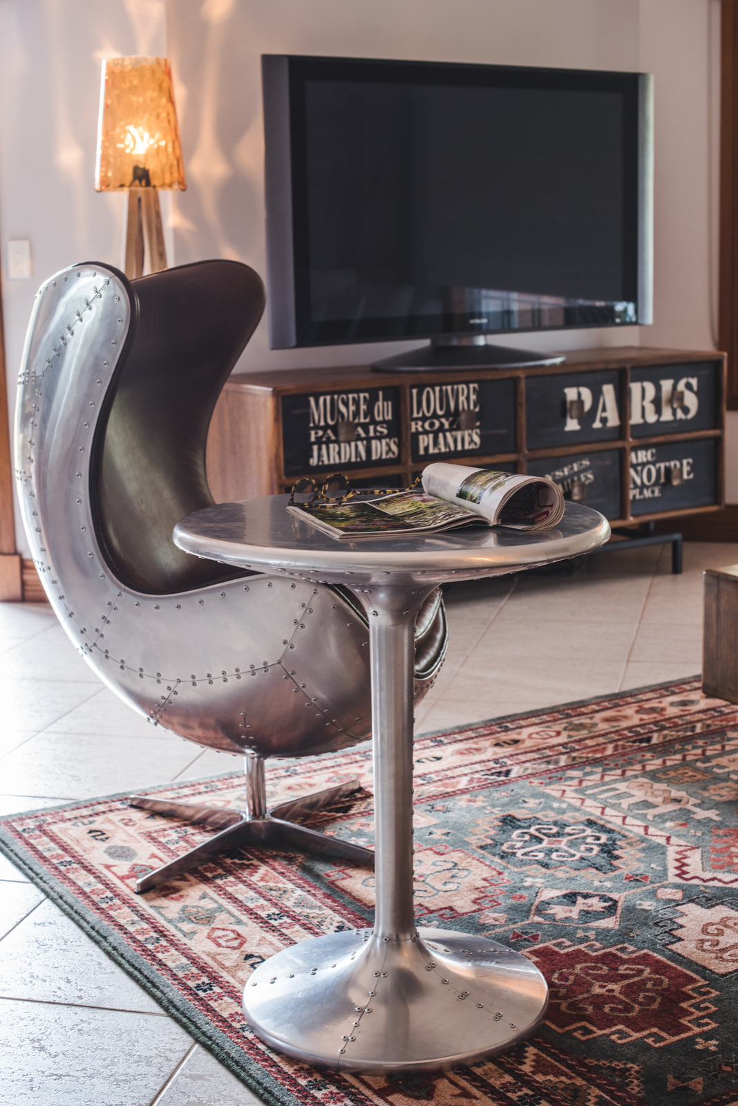 AVIATOR | SILVER BAR TABLE