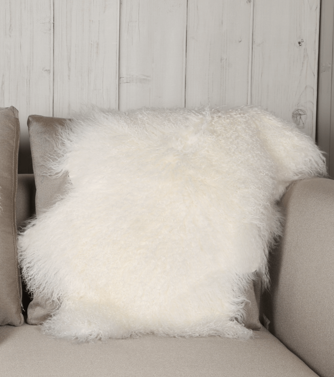 TIBETAN | LAMBS FUR THROW RANGE