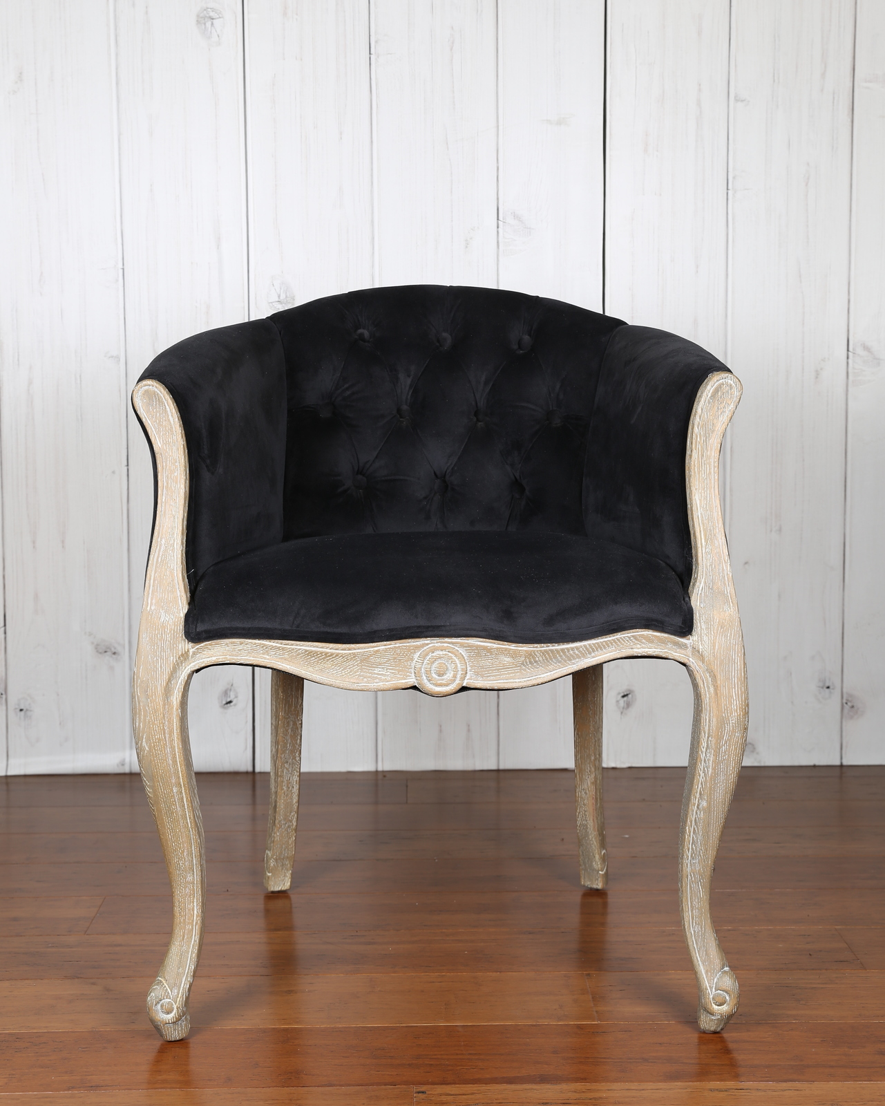 Traditional Classic Accent Chair Lounge Furniture Brisbane