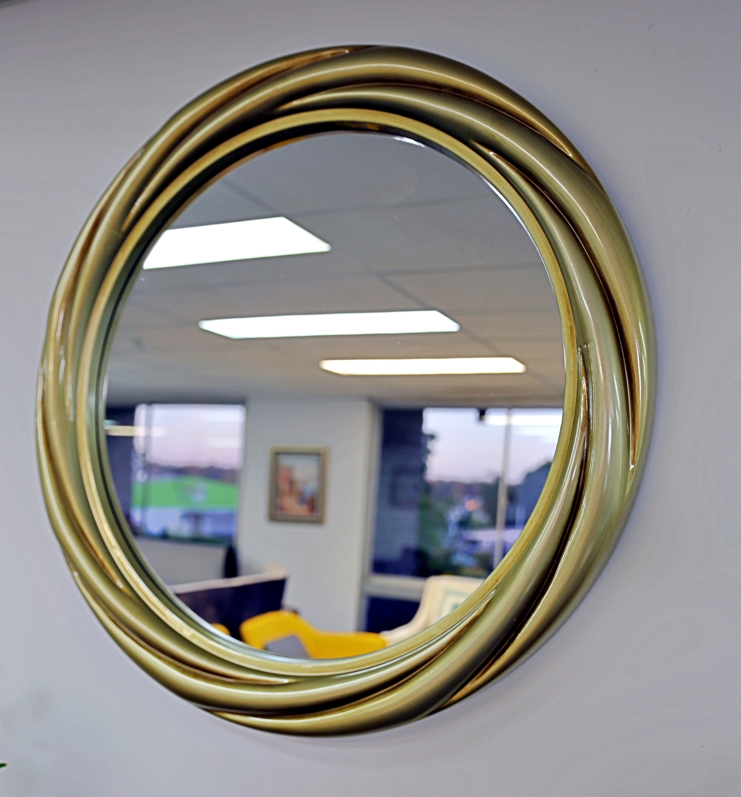 TWIST ROUND MIRROR GOLD