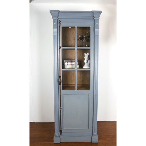 GREGORY | TRADITIONAL DISPLAY CABINET - PALE GREY/BLUE